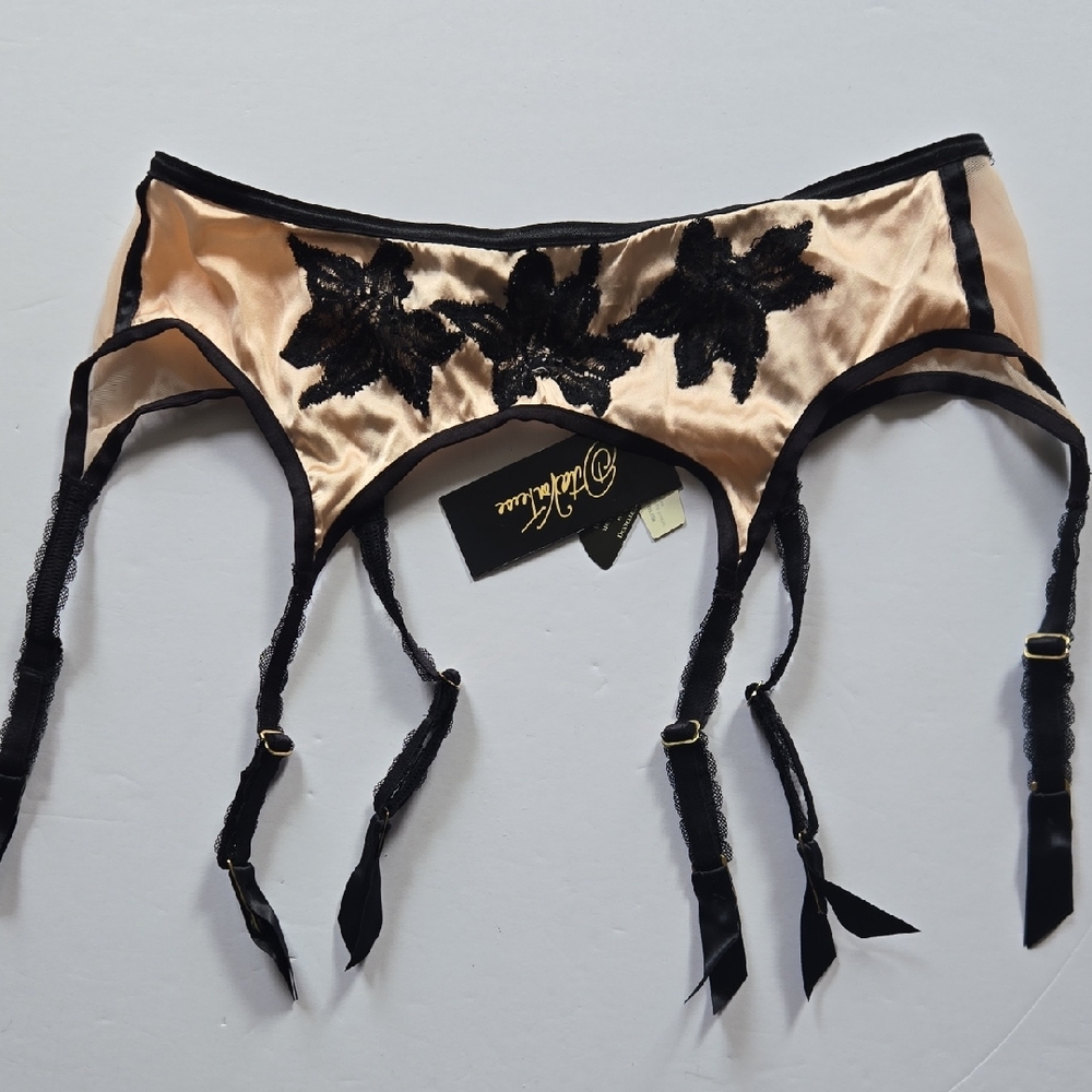 Dita von Teese Strumpfhalter Park Avenue